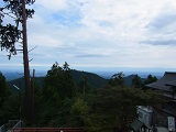 頂上の神社からの展望の写真